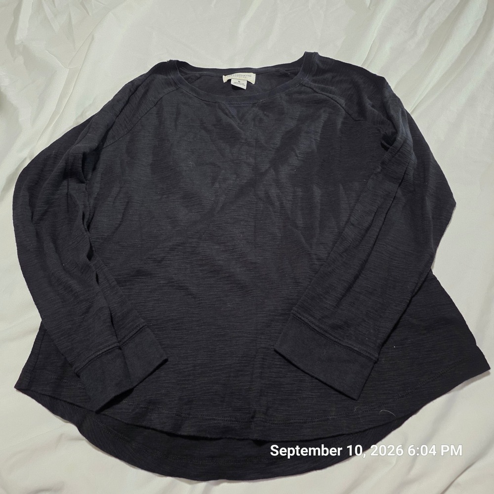 Liz Claiborne Weekend Black Slub Knit Long Sleeve Cotton Top Curved Hem Medium